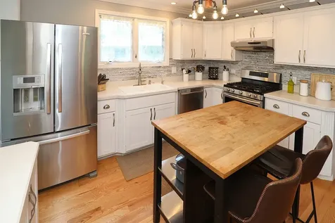 28W719 Barnes Avenue West Chicago IL 60185