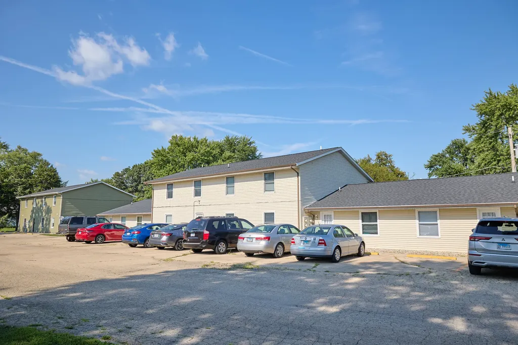 106 108 S 3rd Avenue Mendota IL 61342
