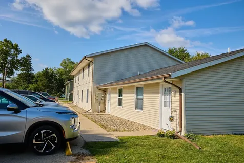 106 108 S 3rd Avenue Mendota IL 61342
