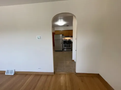 5819 South Narragansett Avenue S Chicago IL 60638