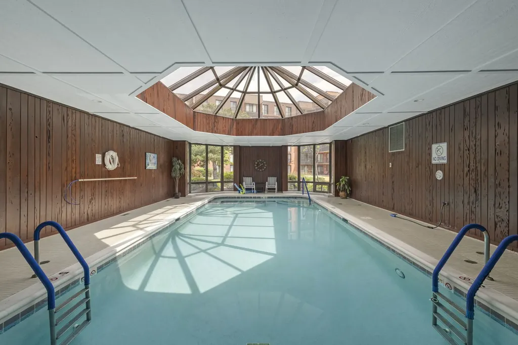 111 Acacia Drive Indian Head Park IL 60525