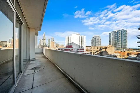 1720 South Michigan Avenue Chicago IL 60616