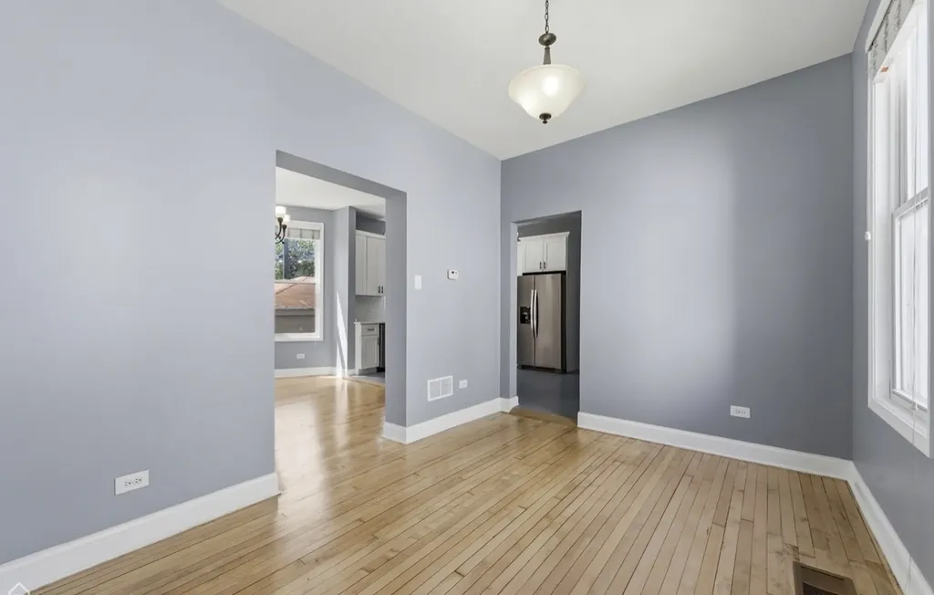 3726 West Mclean Avenue Chicago IL 60647