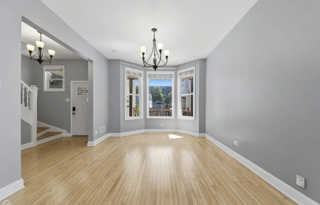 3726 West Mclean Avenue Chicago IL 60647