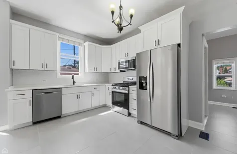 3726 West Mclean Avenue Chicago IL 60647