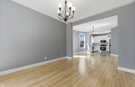3726 West Mclean Avenue Chicago IL 60647