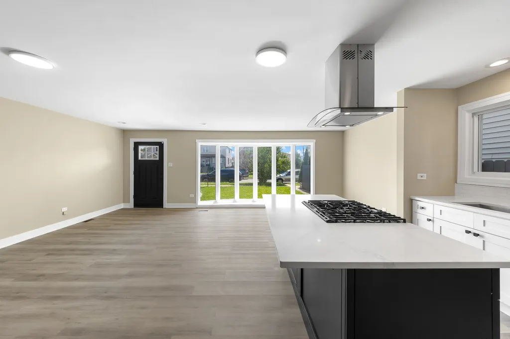5024 South Lockwood Avenue Chicago IL 60638