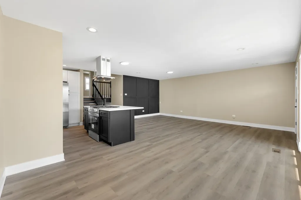 5024 South Lockwood Avenue Chicago IL 60638