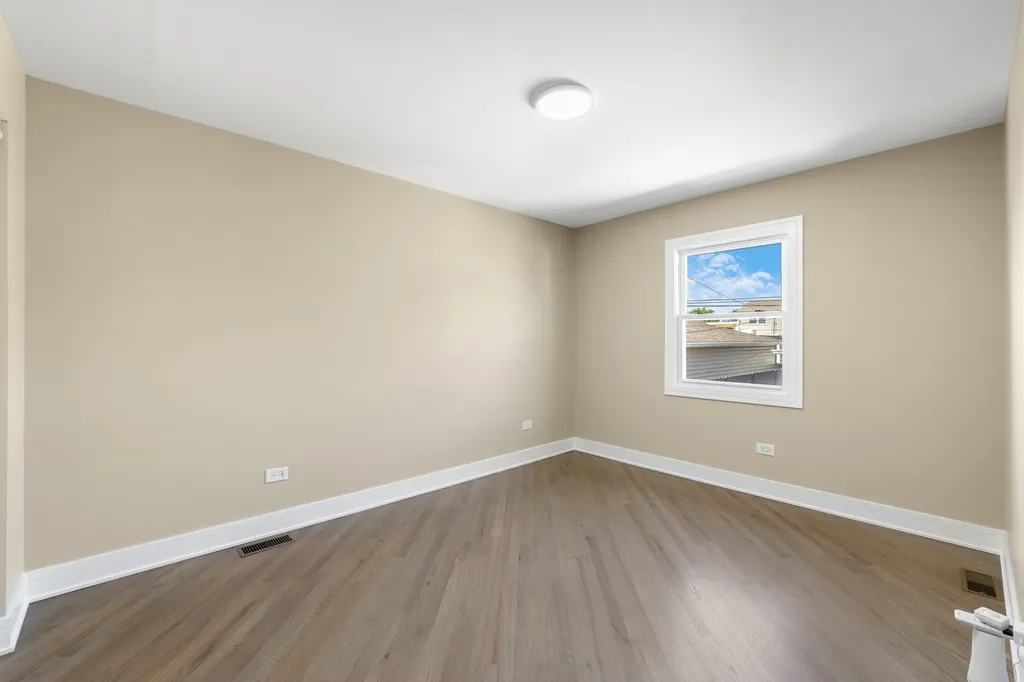 5024 South Lockwood Avenue Chicago IL 60638