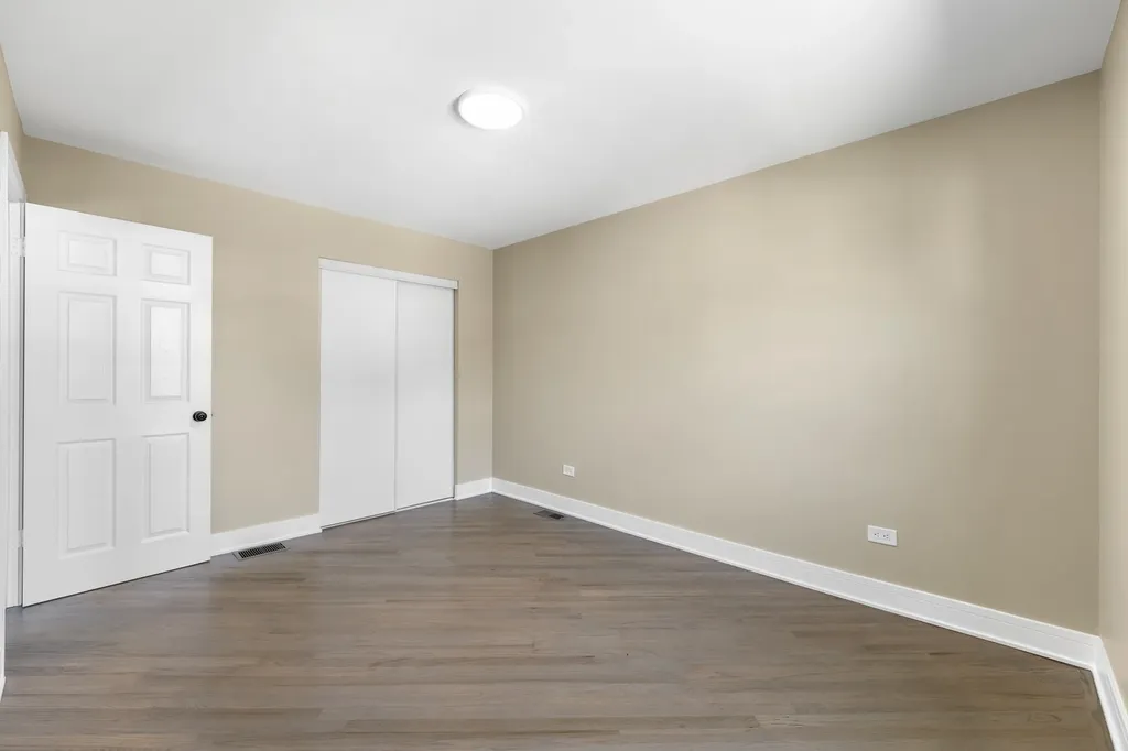 5024 South Lockwood Avenue Chicago IL 60638