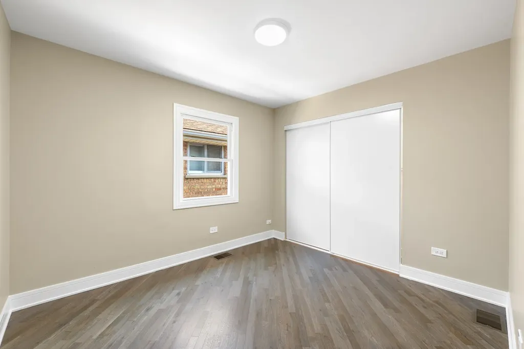5024 South Lockwood Avenue Chicago IL 60638