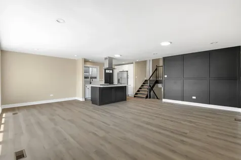 5024 South Lockwood Avenue Chicago IL 60638