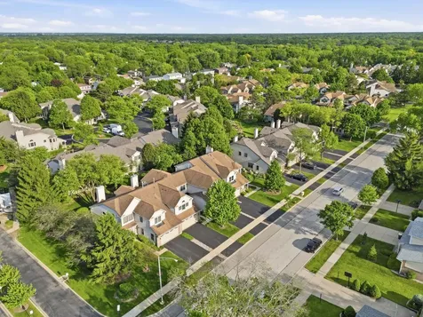 3255 North Daniels Court Arlington Heights IL 60004