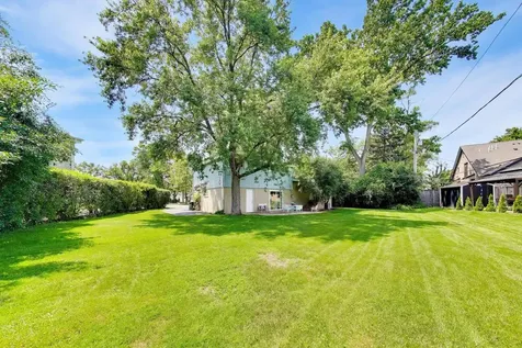 1115 Pfingsten Road Glenview IL 60025