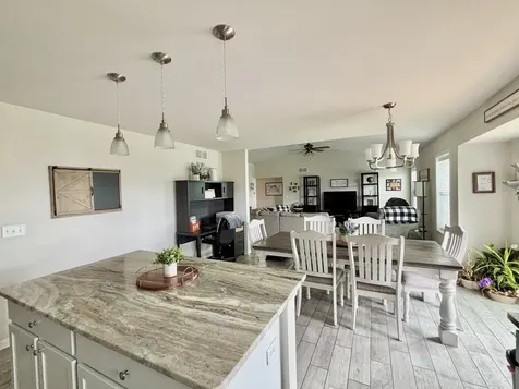 205 Sundance Trail Capron IL 61012