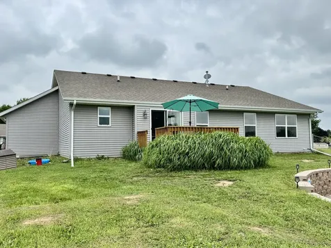 205 Sundance Trail Capron IL 61012