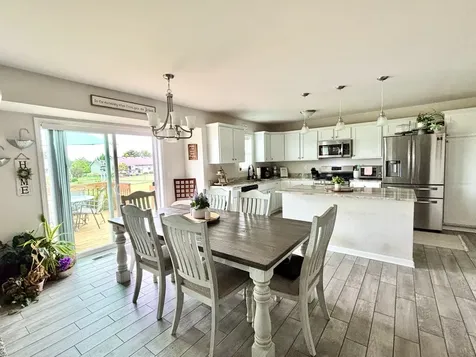 205 Sundance Trail Capron IL 61012