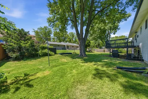 917 East Morris Drive Palatine IL 60074
