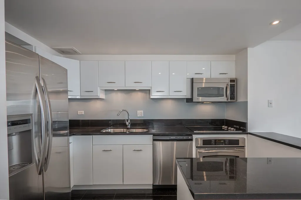 175 East Delaware Place Chicago IL 60611