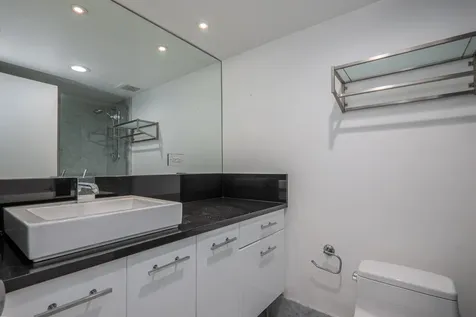 175 East Delaware Place Chicago IL 60611