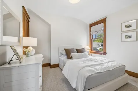 84 South Caroline Street Crystal Lake IL 60014