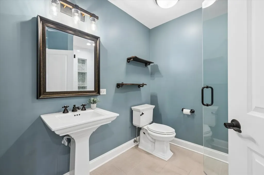 5243 Greenshire Circle Lake In The Hills IL 60156