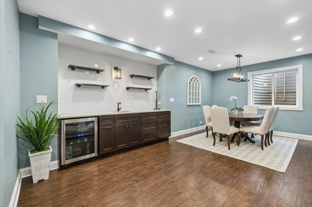 5243 Greenshire Circle Lake In The Hills IL 60156