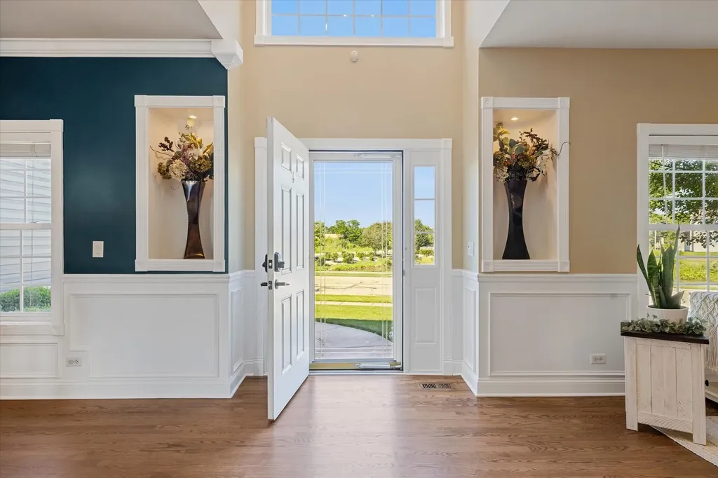 5243 Greenshire Circle Lake In The Hills IL 60156
