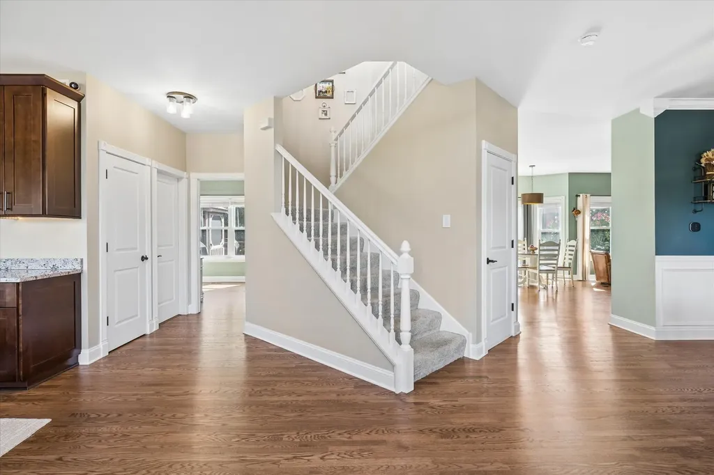 5243 Greenshire Circle Lake In The Hills IL 60156