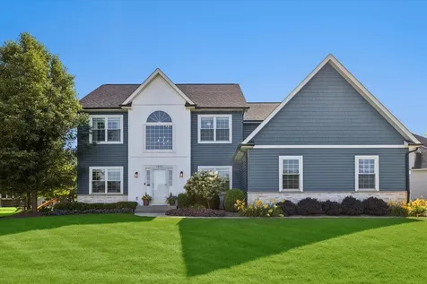 5243 Greenshire Circle Lake In The Hills IL 60156