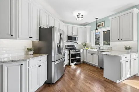 5243 Greenshire Circle Lake In The Hills IL 60156