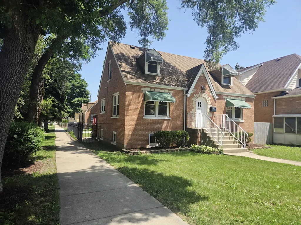 2657 North Sayre Avenue Chicago IL 60707