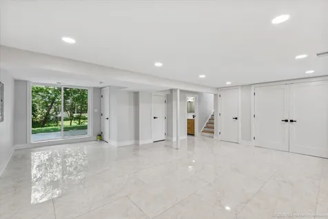 9039 Windsor Drive Palos Hills IL 60465