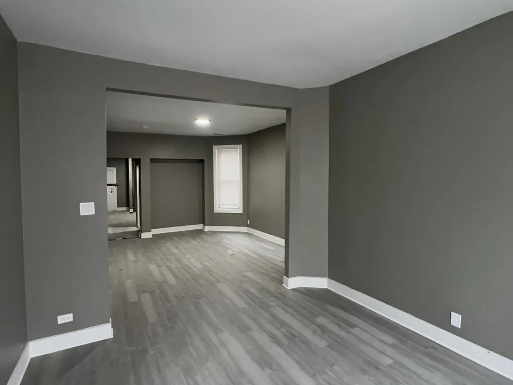 6753 South Loomis Boulevard Chicago IL 60636