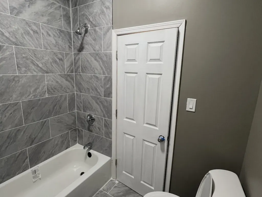 6753 South Loomis Boulevard Chicago IL 60636