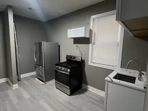 6753 South Loomis Boulevard Chicago IL 60636