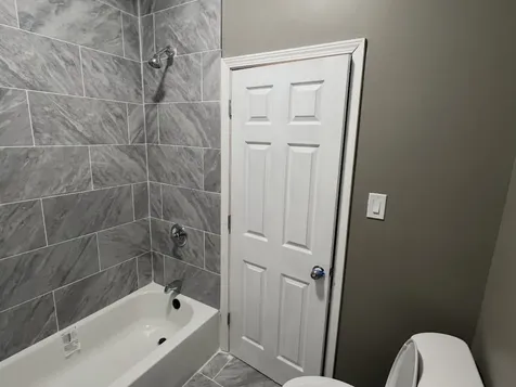 6753 South Loomis Boulevard Chicago IL 60636