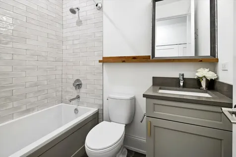 1529 North Hudson Avenue Chicago IL 60610