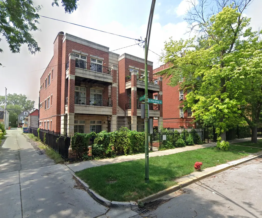 4932 North Harding Avenue Chicago IL 60625