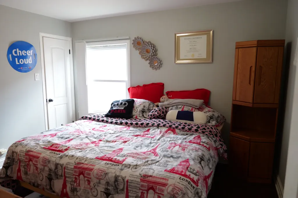 3223 West 84th Place Chicago IL 60652