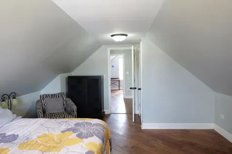3223 West 84th Place Chicago IL 60652