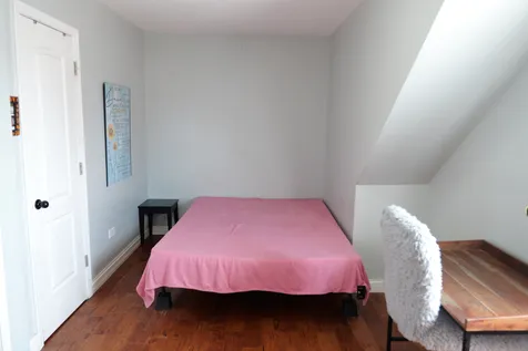3223 West 84th Place Chicago IL 60652