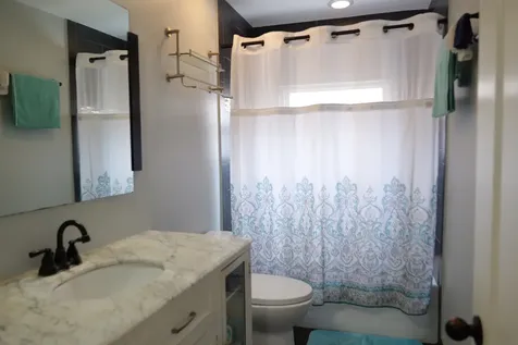 3223 West 84th Place Chicago IL 60652