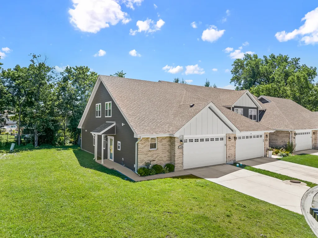 7428 Covington Drive Justice IL 60458