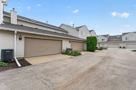 83 Strawflower Court Romeoville IL 60446