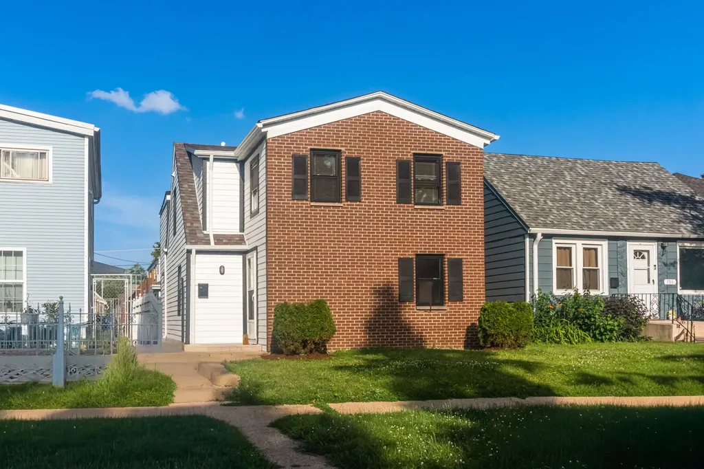 1713 North 36th Avenue Stone Park IL 60165
