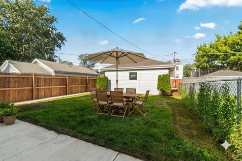 1713 North 36th Avenue Stone Park IL 60165