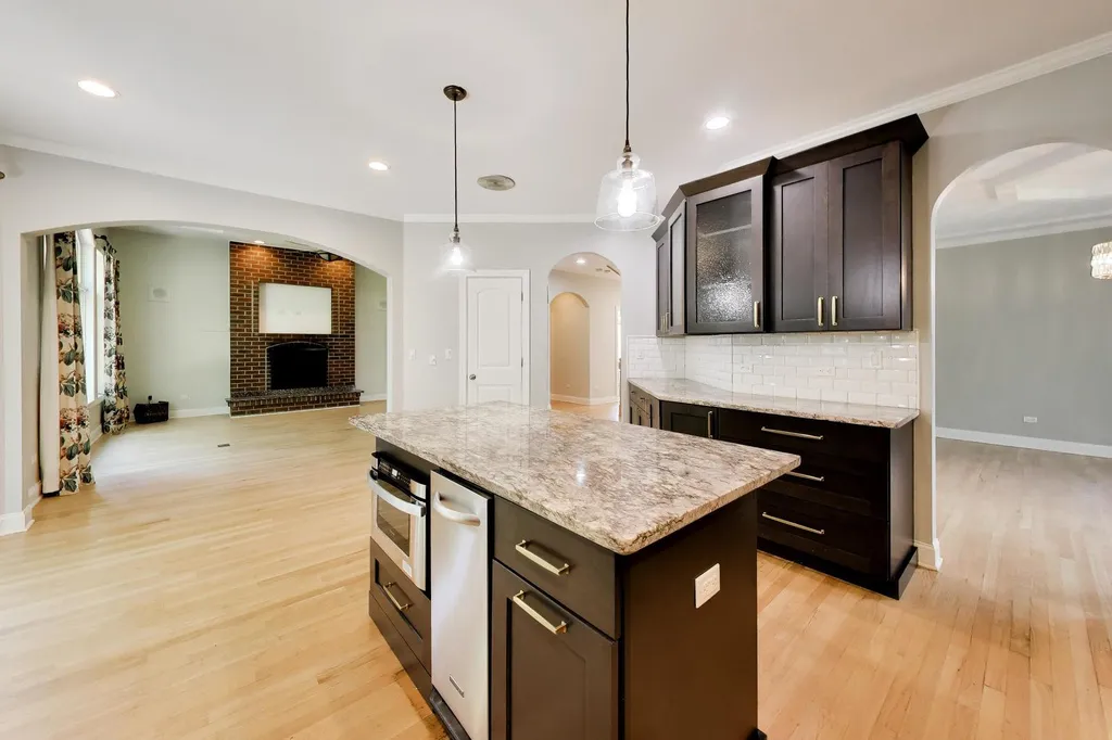 1111 Compass Court Naperville IL 60540