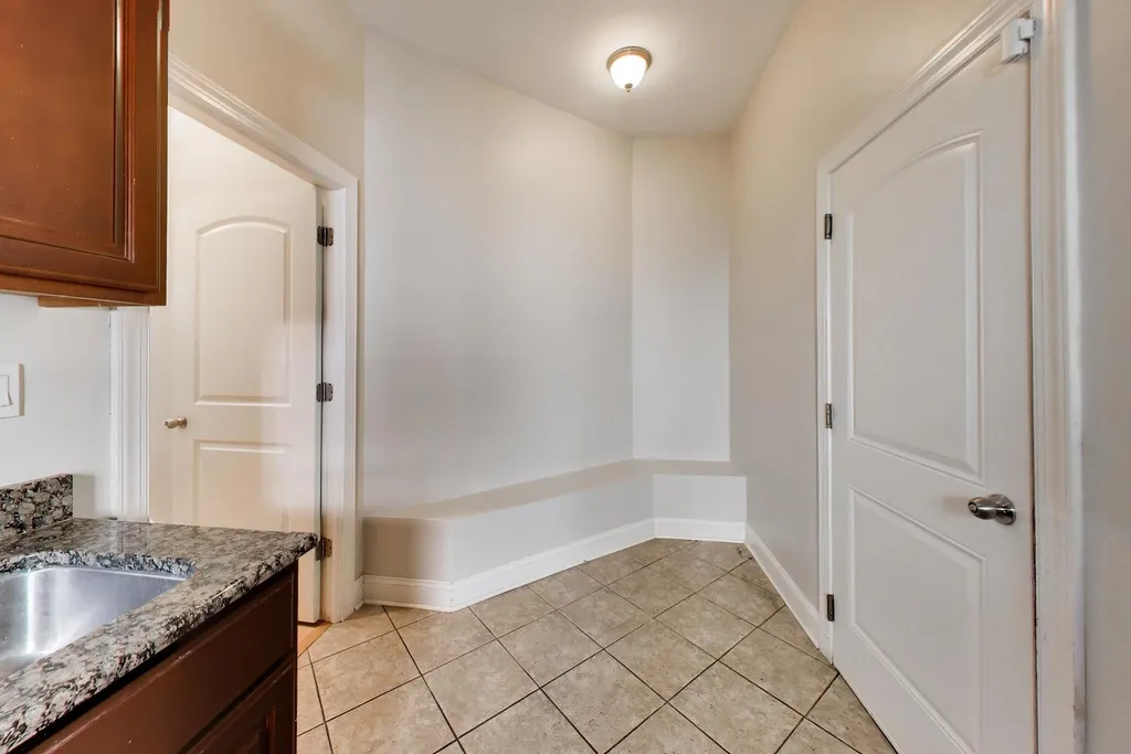1111 Compass Court Naperville IL 60540