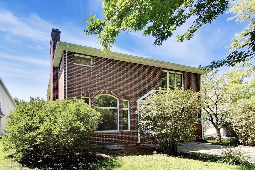 1111 Compass Court Naperville IL 60540